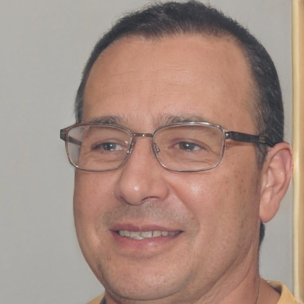 Retrato de instructor Emilio Castañeda